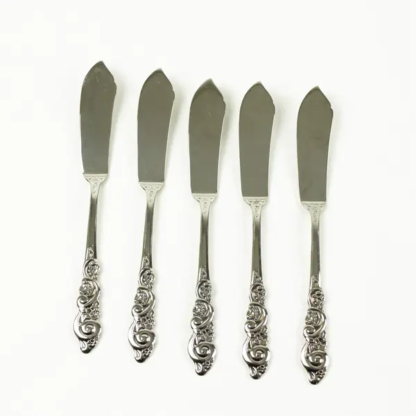 Set of 5 Oneida Barcelona Stainless Flat Handle Master Butter Knives