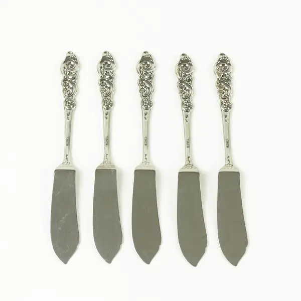 Set of 5 Oneida Barcelona Stainless Flat Handle Master Butter Knives