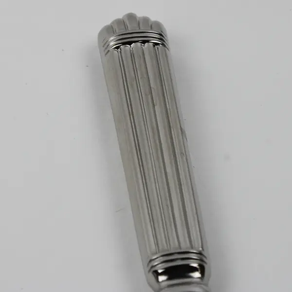 Lot of 7 Wallace Silver Chardonnay Pattern 18/10 SS Dinner Knives 9.5" Good