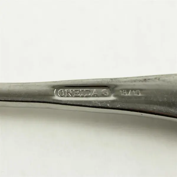 Oneida Satin Garnet Stainless Place/Oval Soup Spoon