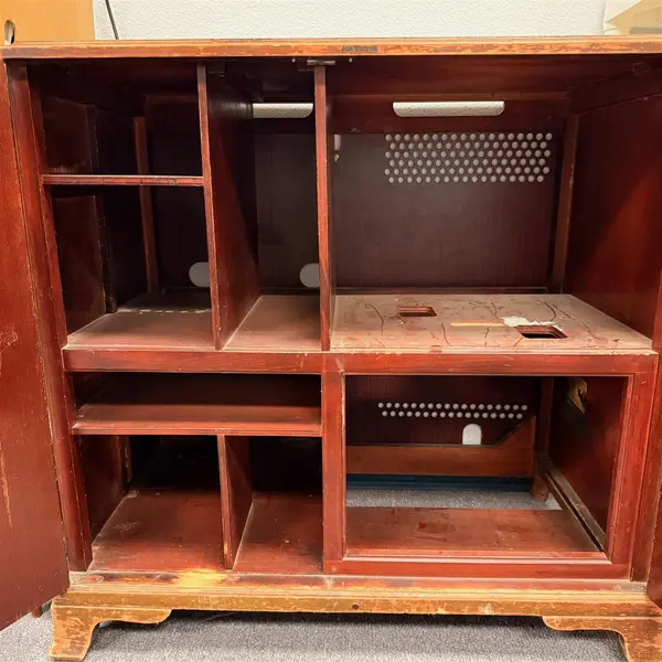 Vintage RCA Victor Victrola Empty Wood Radio Cabinet  - Local Pickup Only