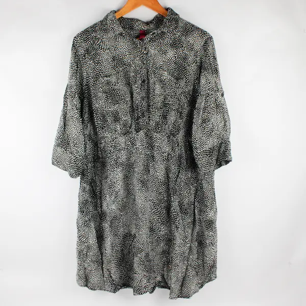 Pure Energy Women's Plus Size 2 Blk & White Spotted Roll Tab Shirt Dress