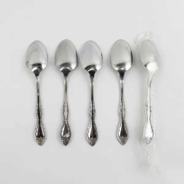 Set of 5 Oneida Bourbon Stainless Place/Oval Soup Spoons