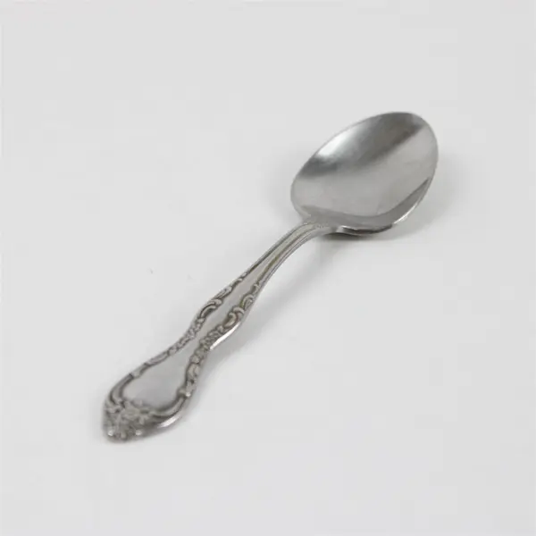 Set of 5 Oneida Bourbon Stainless Teaspoons