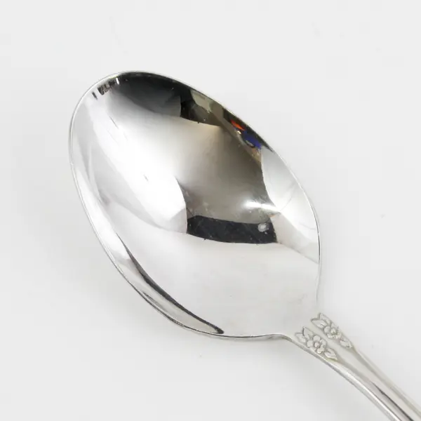 Set of 4 Oneida Bourbon Stainless Teaspoons