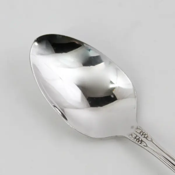 Set of 4 Oneida Bourbon Stainless Teaspoons