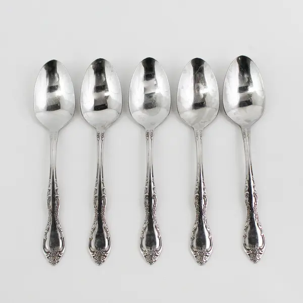 Set of 5 Oneida Bourbon Stainless Teaspoons