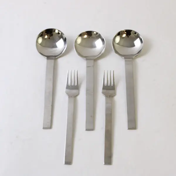 Lot Of 5 Wallace Silver Trenton (Stainless) Flatware 3 Soup Spoons 2 Salad Forks