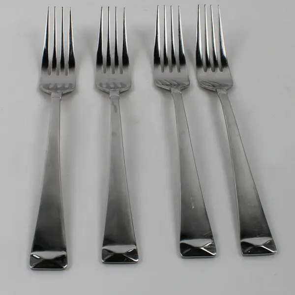 Lot Of 4 Wallace Silver Saphire (Stainless) Flatware Dinner Forks 8.25" Long