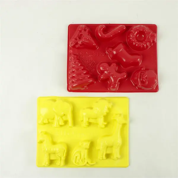 Lot of 2 Jell-O Molds Holiday & Animal Vintage Kitchen Jell-O Molds