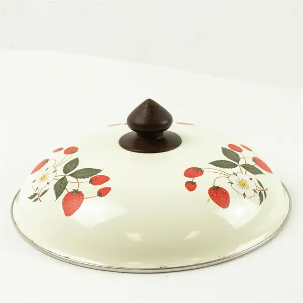 Vintage Sheffield Strawberries 'N Cream Enamelware Pot Lid Collectible 8.5"