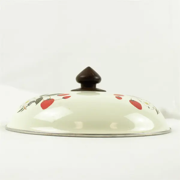 Vintage Sheffield Strawberries 'N Cream Enamelware Pot Lid Collectible 8.5"
