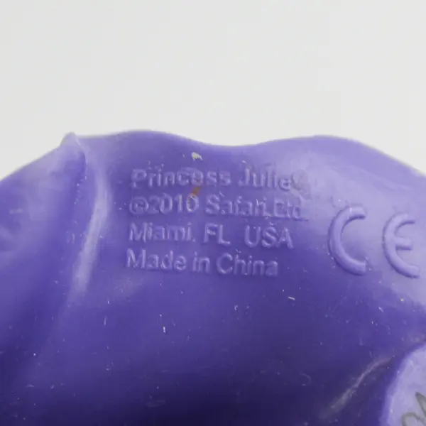 Safari Ltd Princess Juliet Medieval Figure Purple Dress 3.75-4in Used