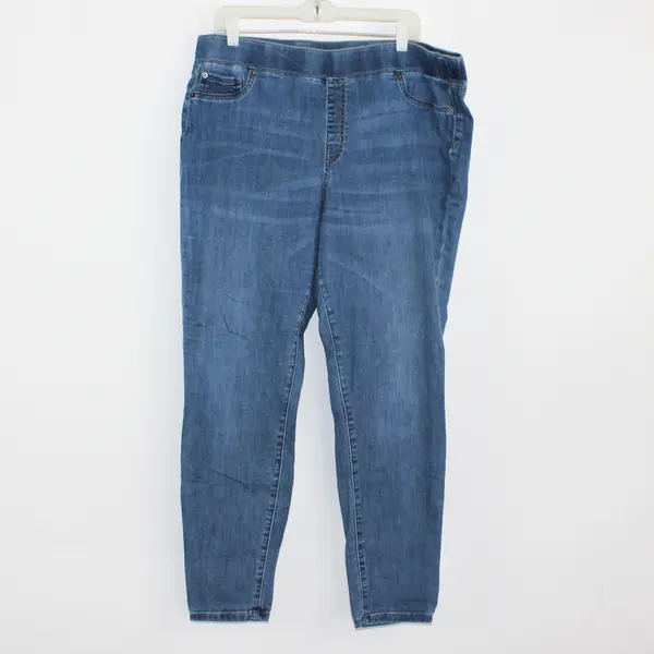 Lot of 2 Amazon Essentials Women's 18L Dark & Light Wash Pull On Jeggings