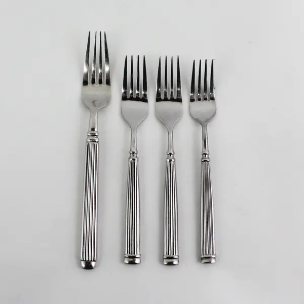 Lot of 4 Hampton Silversmiths Avignon2 Stainless Dinner Fork & 3 Salad Forks