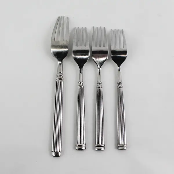 Lot of 4 Hampton Silversmiths Avignon2 Stainless Dinner Fork & 3 Salad Forks