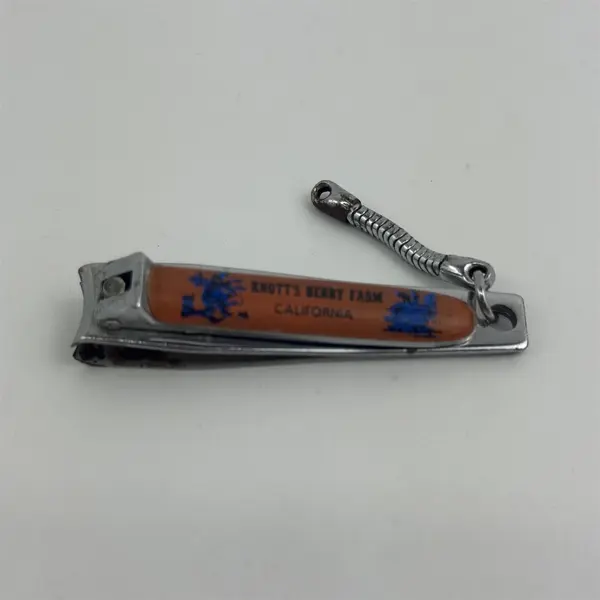 Knott's Berry California Keychain Nail Clipper Travel Souvenir GS