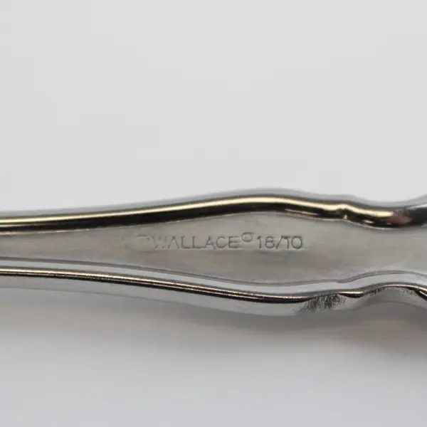 Wallace Silver Chadwick Pattern 18/10 Stainless Oval Soup Spoon Rare Good 7.5"