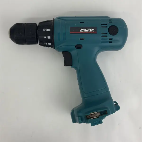 Makita 6213D 12V Cordless Drill, 1 Battery, Charger, And Case Untested