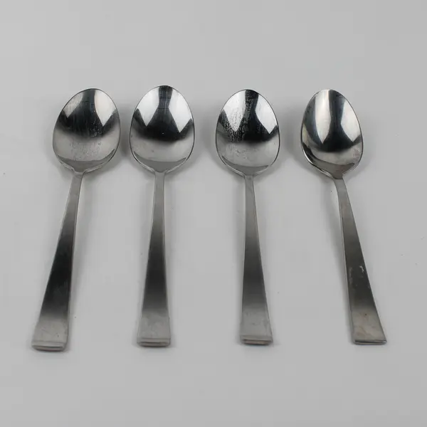 Lot of 4 Wallace Silver Julienne Pattern 18/10 SS Oval Soup Spoons 7.5" Good