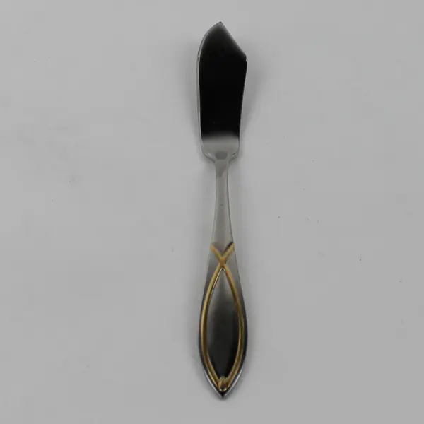 Wallace Silver Gold Vista Pattern Gold Accent 18/8 SS Butter Knife Rare 6.5"