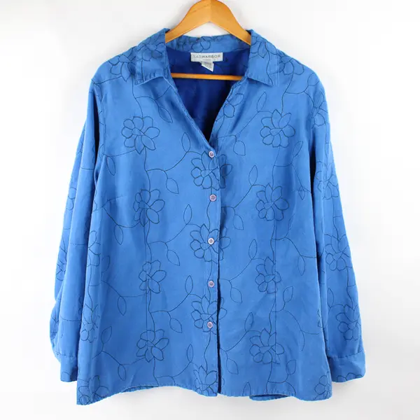 Sag Harbor Floral Embroidered Blue Faux Suede Button-Up Women's Size 1X