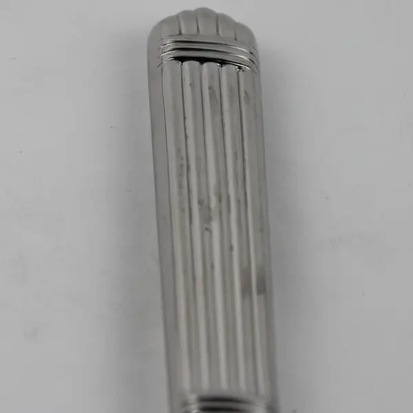 Lot of 2 Wallace Silver Esprit Pattern 18/10 SS Dinner Knives 9.25" Rare Pieces