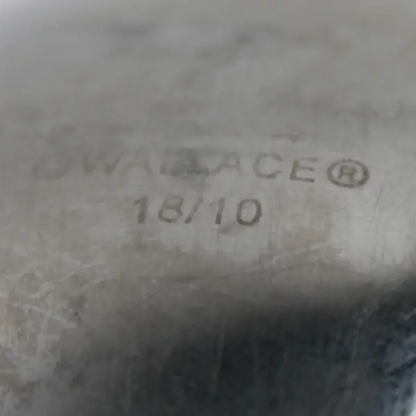 Lot of 2 Wallace Silver Hammered Pattern Stainless Oval Soup Spoons 8.25" Good