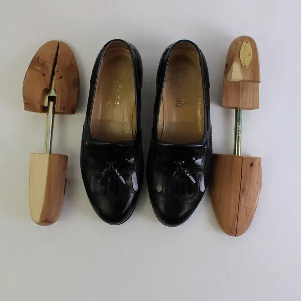 Salvatore Ferragamo Men's Size 9 2E Black Leather Tassel Loafers