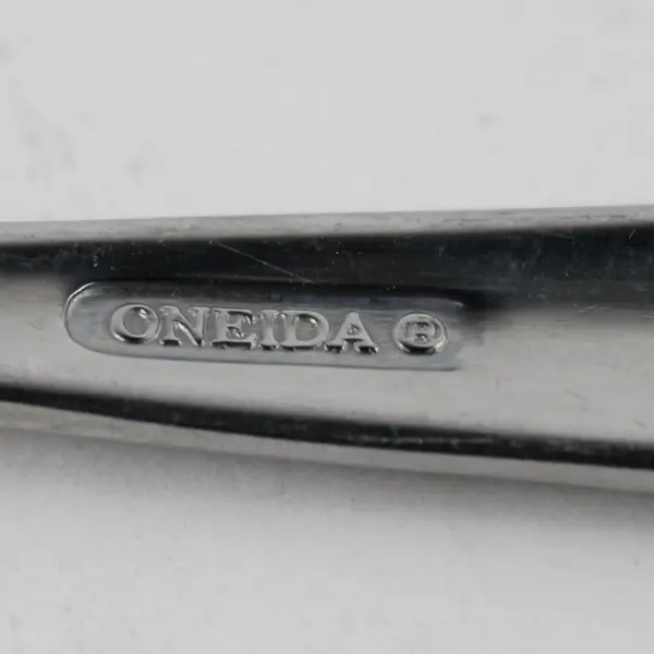 Lot of 2 Oneida Silver Eve Pattern Stainless Steel Oval Soup Spoons 7.25" Good