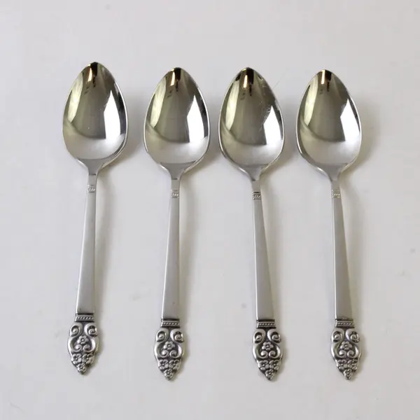 Lot of 4 S.S.S. By Oneida Silver Erika Pattern Teaspoons 6.25" Long Good