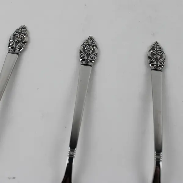 Lot of 3 S.S.S. By Oneida Silver Erika Pattern Teaspoons 6.25" Long Good