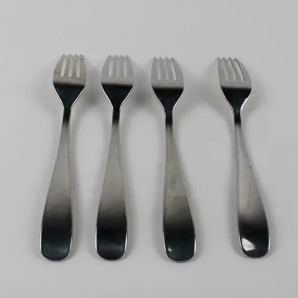 Lot of 4 Cambridge Silver CBS54 Pattern 18/10 SS Dinner Forks 8.25" Rare HTF