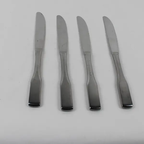 Lot Of 4 Oneida Silver Persuasion (Stainless) Flatware Dinner Knives 9.25" Long