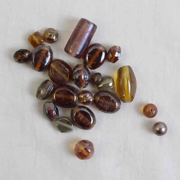 Bag of Brown Hue Loose Beads, Assorted Sizes