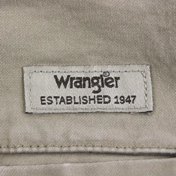 Wrangler Flat Front Khaki Bermuda Shorts Men's Size 44
