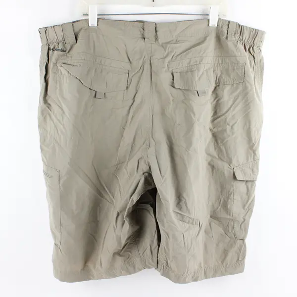 Columbia Omni-Shade Sun Protection Beige Cargo Shorts Men's Size 44W 12L