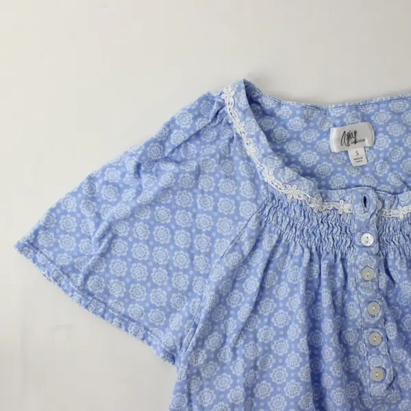 Aria Collection Light Blue and White Patterned Short Nightgown Women's Small