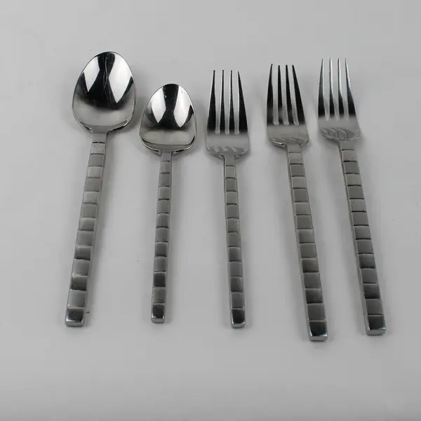 5 Cambridge Silver Unknown Pattern 18/10 Satin Frosted Geometric Square Handles