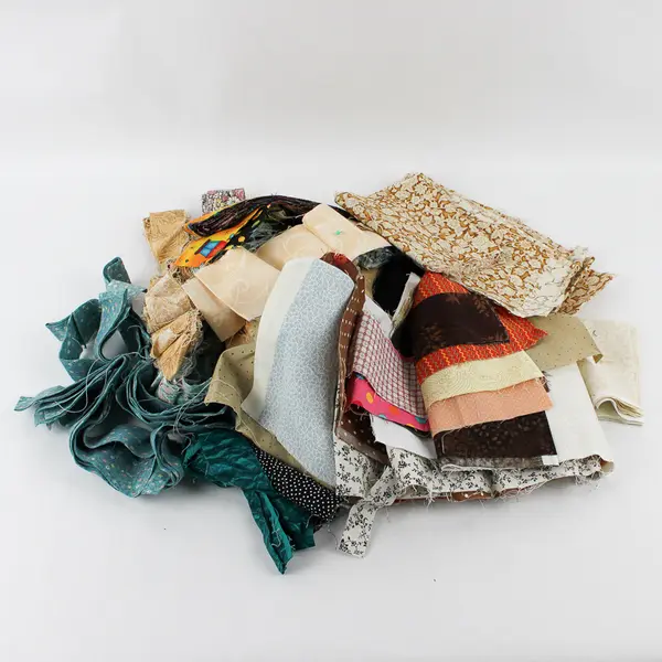 2 lb Lot Quilting Fabric Scraps Varied Sizes DIY Crafts