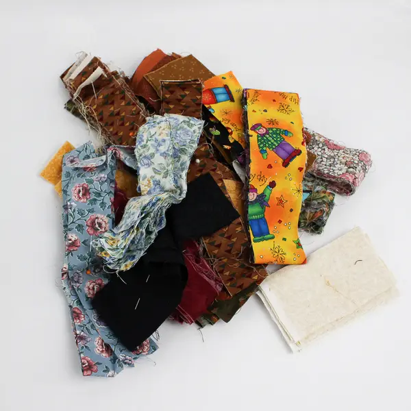 2 lb Lot Quilting Fabric Scraps Varied Sizes DIY Crafts