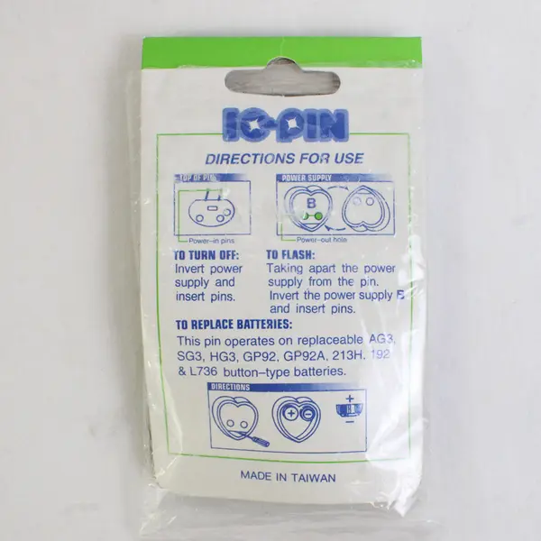 Lot of 2 Harley Davidson Blinking Collector Pins Village Idiots 1998