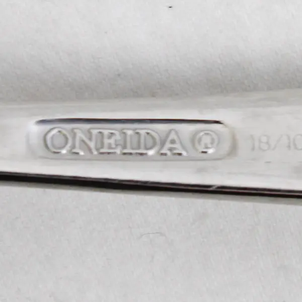 Oneida Silver Classic Pearl Pattern 18/10 Stainless Oval Soup Spoon 7" Rare HTF