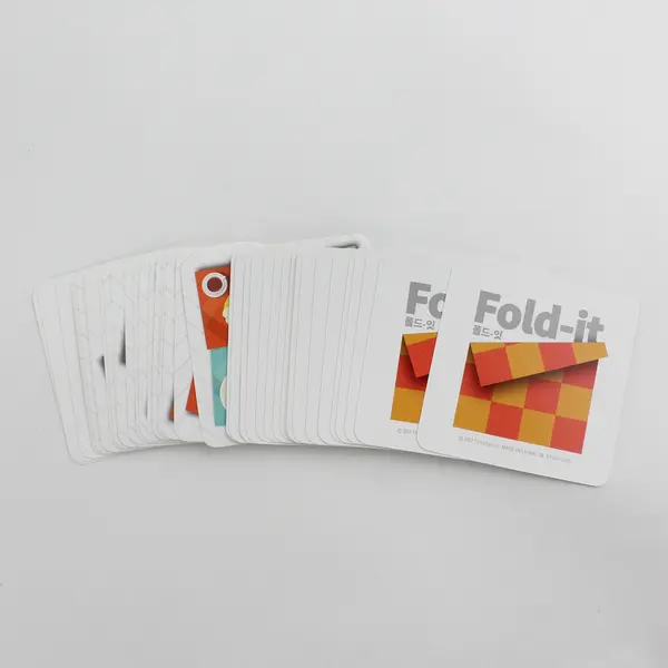 2017  Fold-It by Thinkfun Folding Recipe Cloth Game