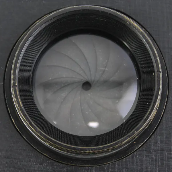 Schneider-Kreuznach Xenar f:4.5 F21 cm Lens and Shutter No253889