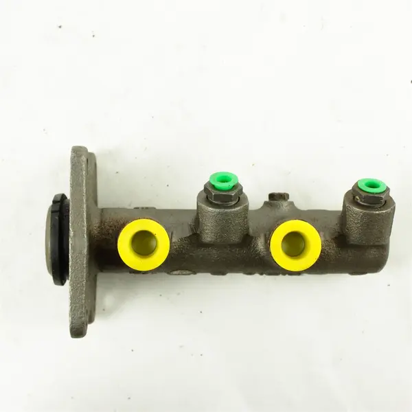 Crown Automotive Brake Master Cylinder 11-2043 Open Box OEM