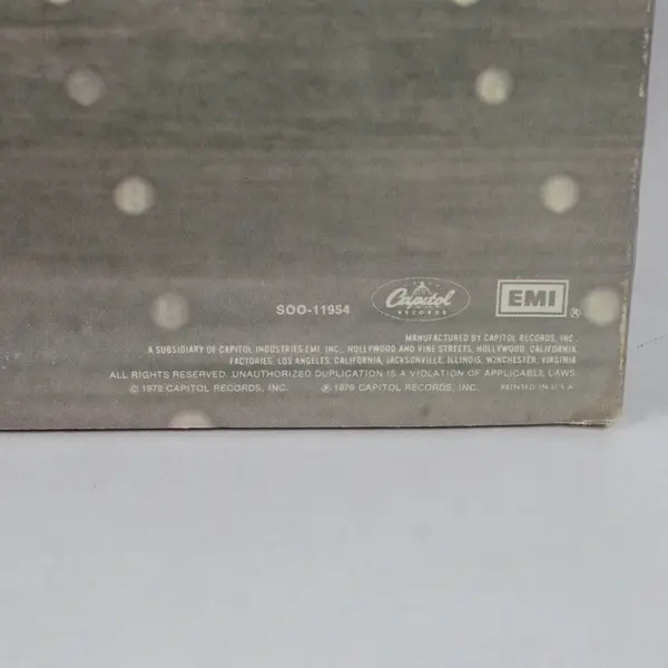 Little River Band First Under The Wire Vinyl  Capitol SOO-11954