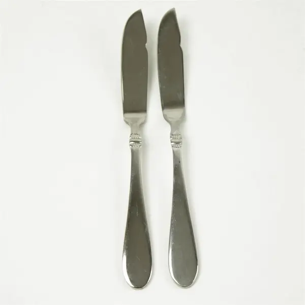 Set of 2 Oneida Avondale Stainless Flat Handle Master Butter Knives