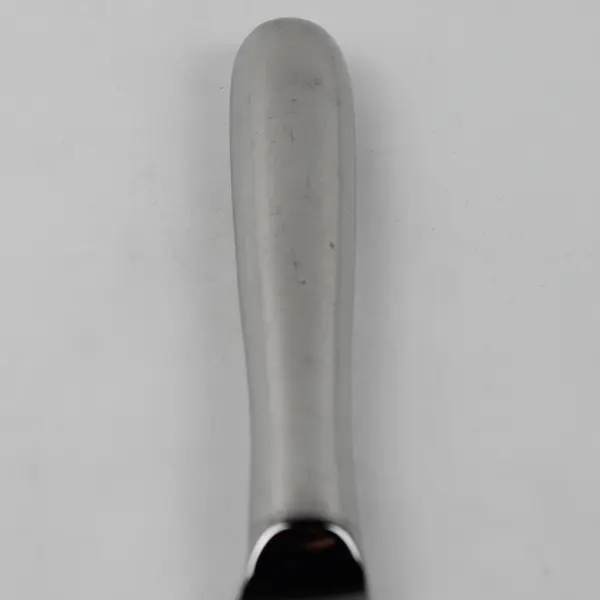 Lot Of 4 Wallace Silver Classic Pattern Pottery Barn 18/8 SS Dinner Knives 9.5"