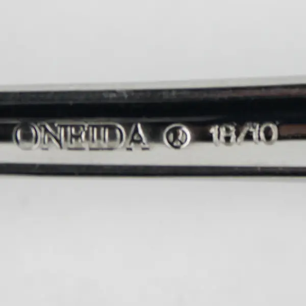 Oneida Silver Compose Pattern 18/10 Stainless Solid Gravy Ladle 7" Rare Good